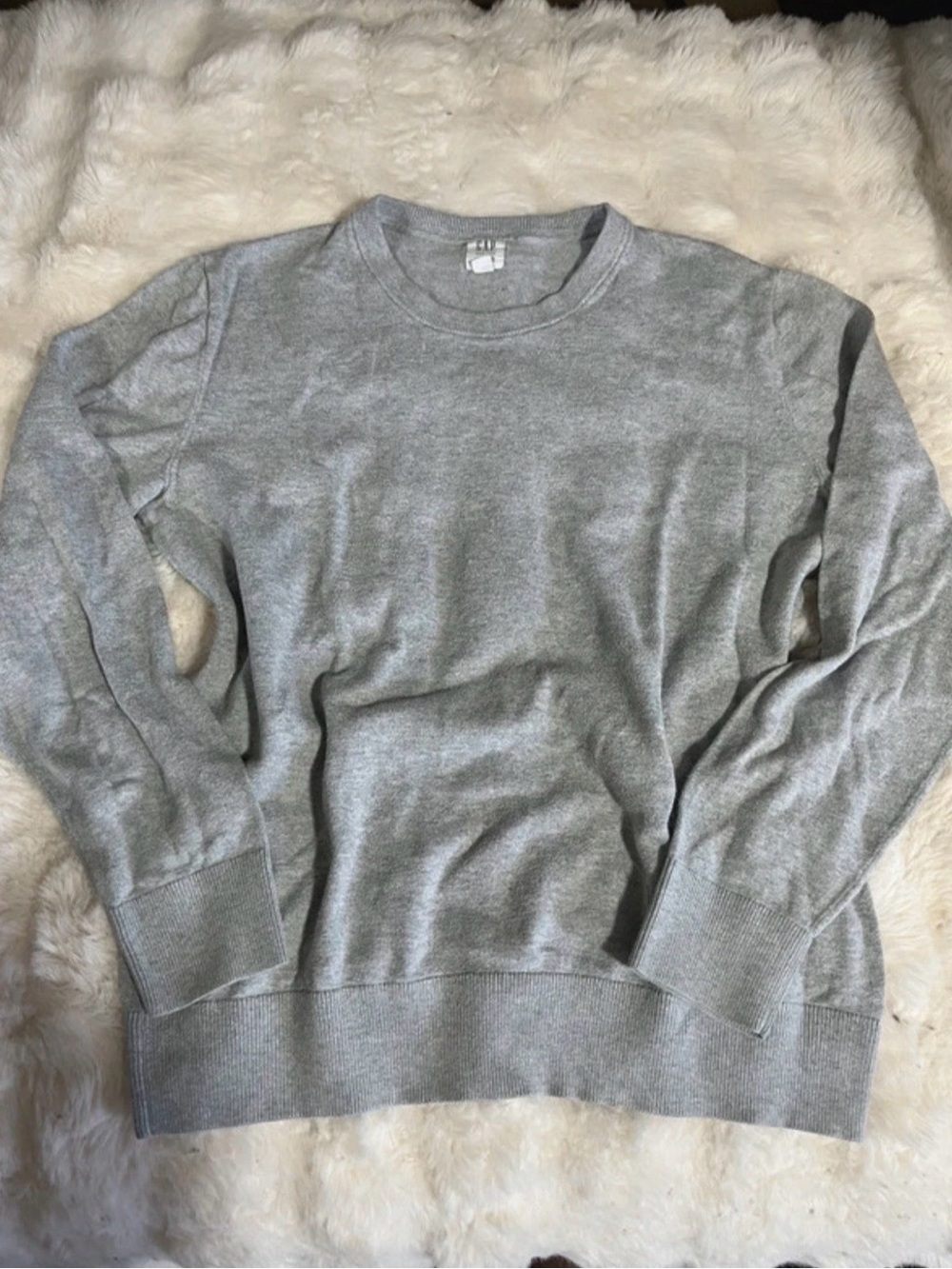 Gap Women's Medium Grey Basic
Sweater 94
